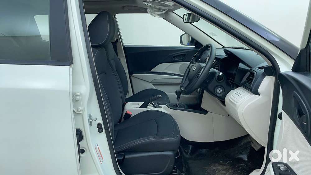 Mahindra Xuv300 1.2 W6 Amt Petrol, 2022, Petrol