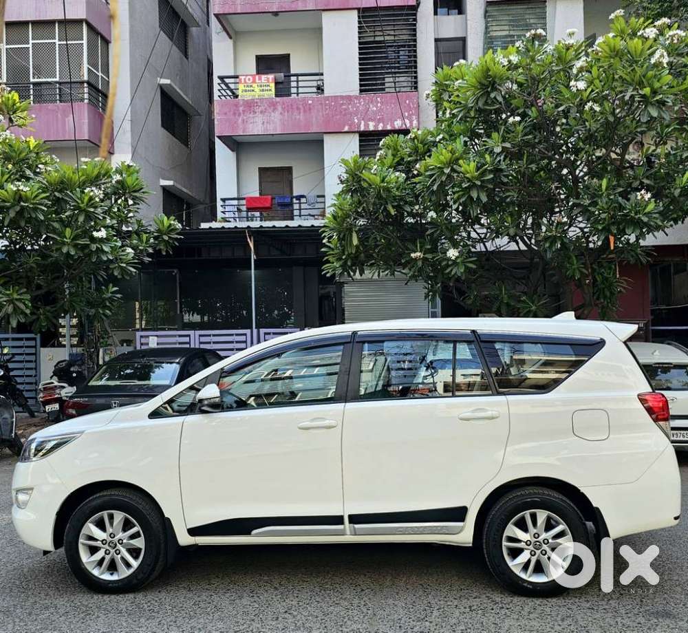 Toyota Innova Crysta 2.8 Gx At 8s, 2018, Diesel