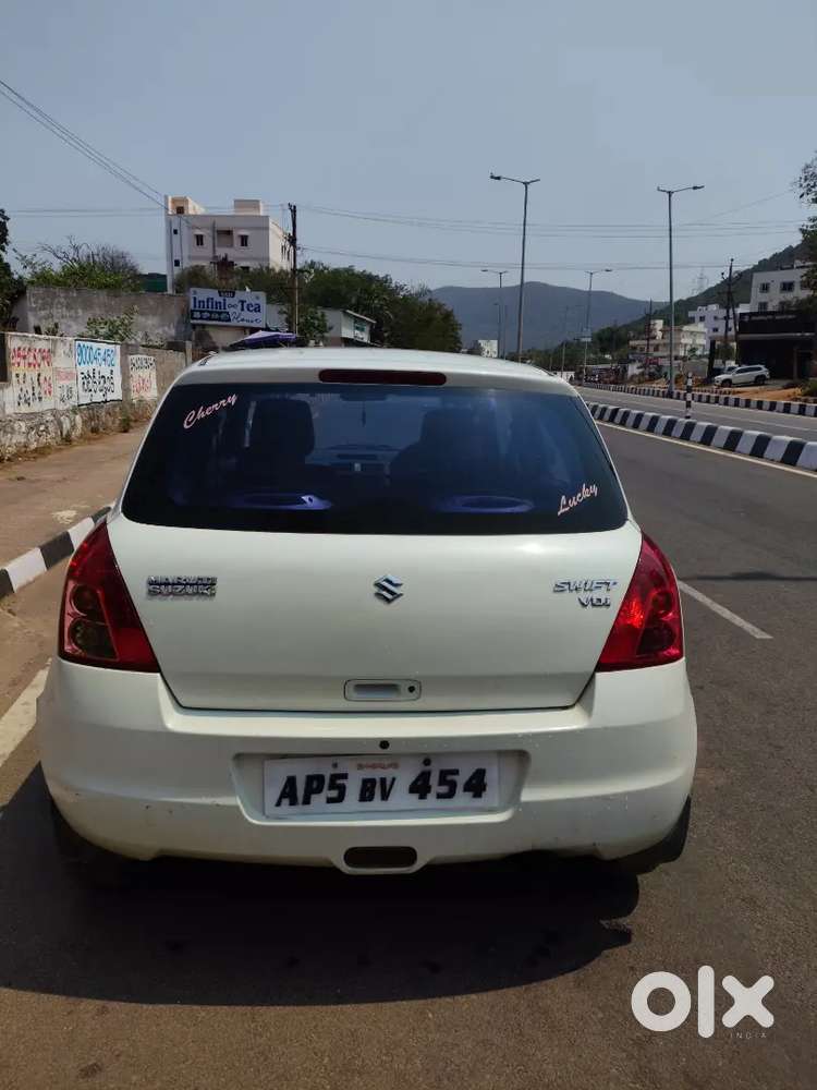 Maruti Suzuki Swift 2011 Diesel 120000 Km Driven