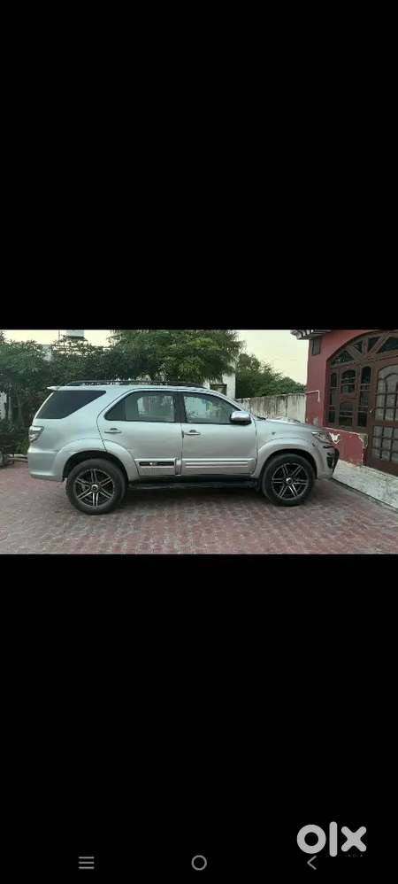 Toyota Fortuner Diesel 2011