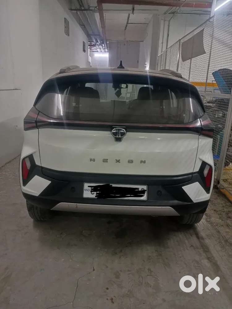 2024 Tata Nexon Petrol Automatic 49788 Km Driven