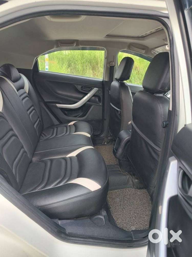 Tata Nexon 1.5 Revotorq Xm (s), 2021, Diesel