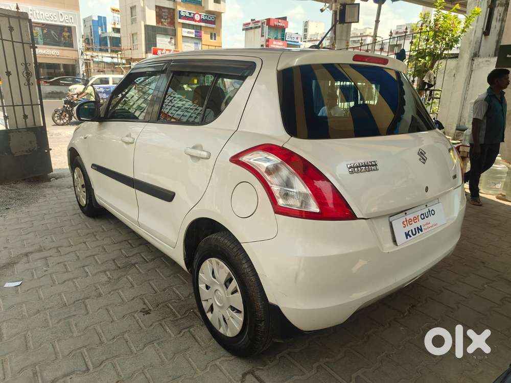 Maruti Suzuki Swift Vxi + Manual, 2014, Petrol