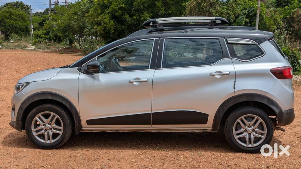 Renault Triber 1.0 Rxz Dual Tone, 2022, Petrol
