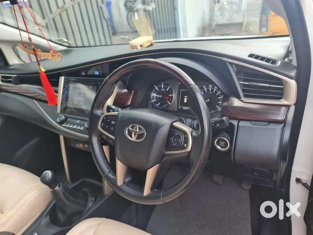 Toyota Innova Crysta 2017