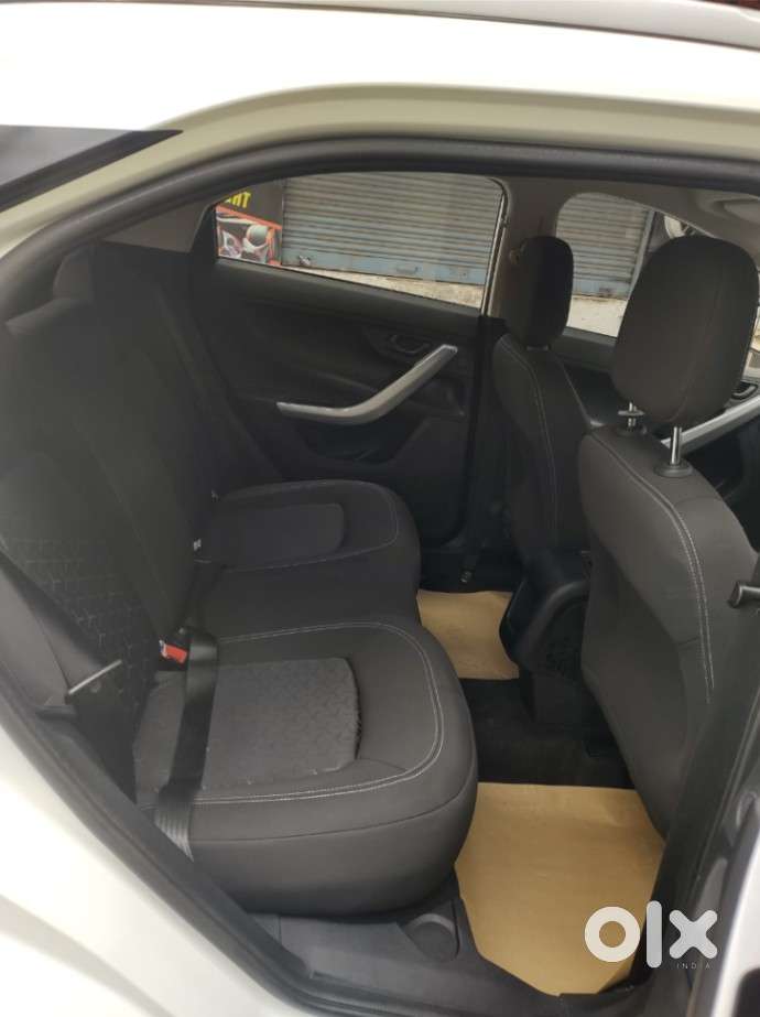 Tata Nexon 1.5 Revotorq Xm (s), 2021, Diesel