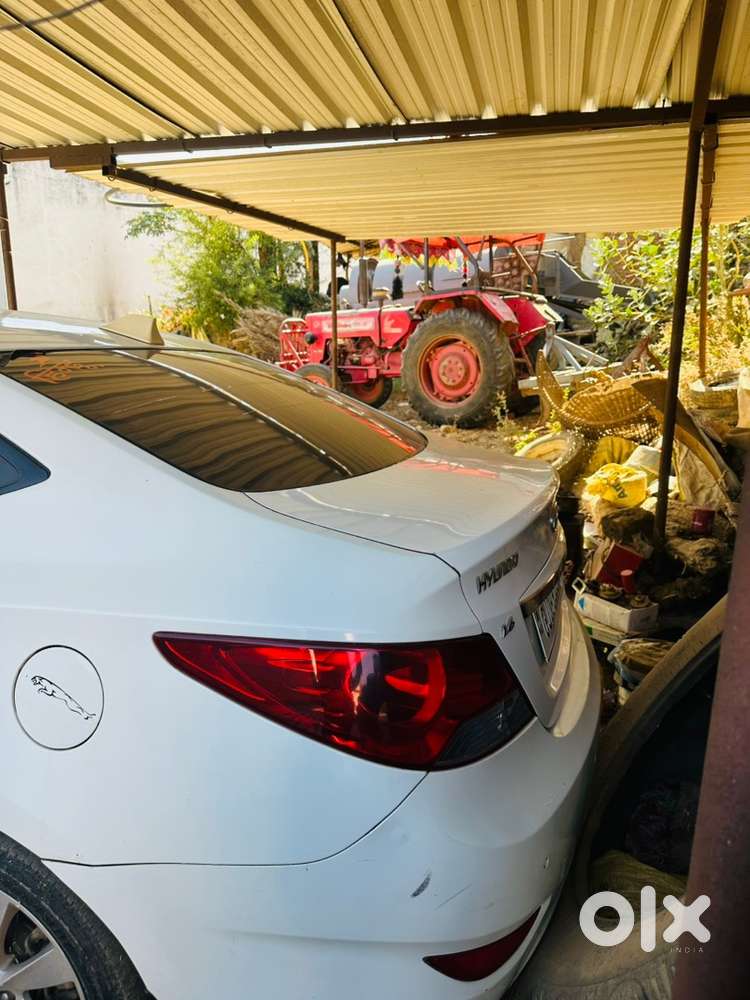 Hyundai Fluidic Verna 2011