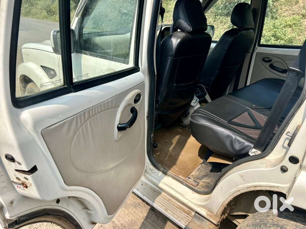 Mahindra Scorpio 2023 Diesel Manual