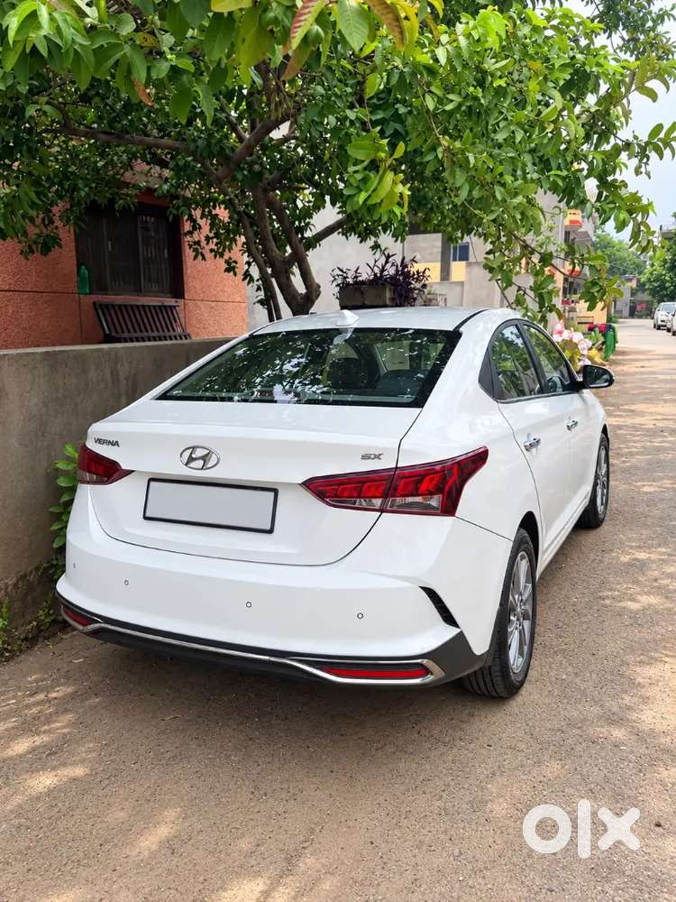 Hyundai Verna Petrol Mt 2021