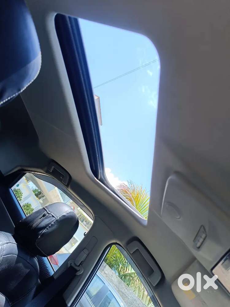 Tata Nexon 2021 Diesel Well Maintained And Nwe Tyre