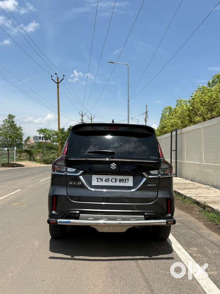Maruti Suzuki XL6 1.5 Alpha MT, 2025, Petrol