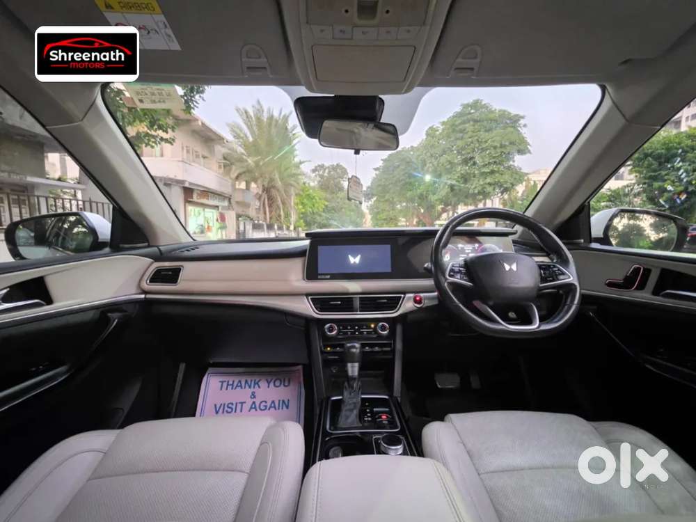 Mahindra Xuv700 2.0 Ax 7 Petrol At Luxury Pack Str, 2023, Petrol