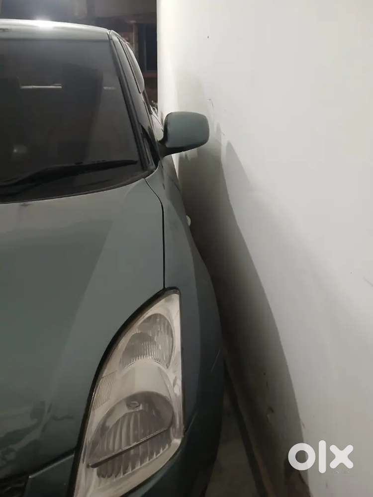 Maruti Swift Vxi 2011