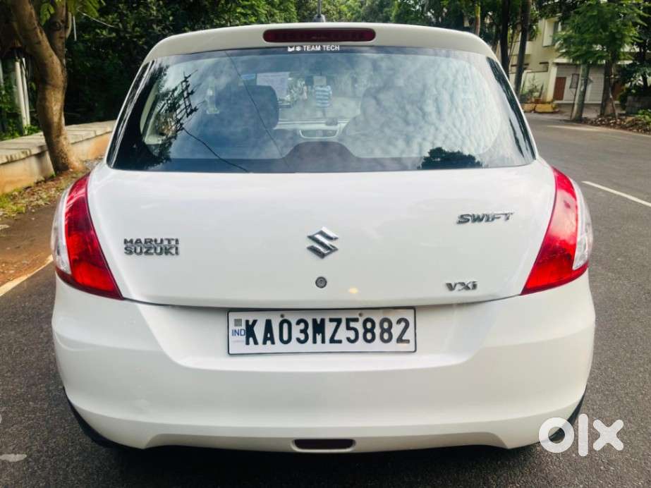 Maruti Suzuki Swift Vxi Optional, 2017, Petrol