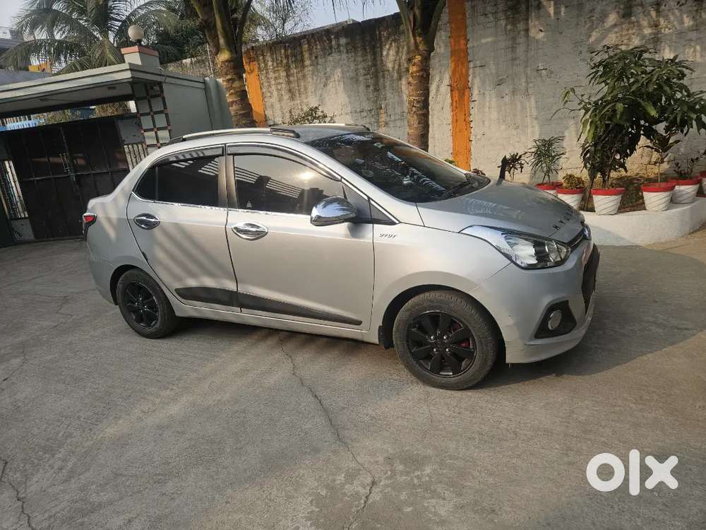 Hyundai Xcent 2016 Petrol 70000 Km Driven