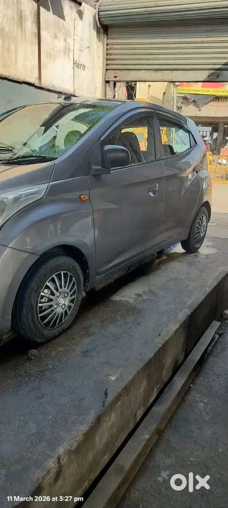 Hyundai Eon 2013 Variant Era