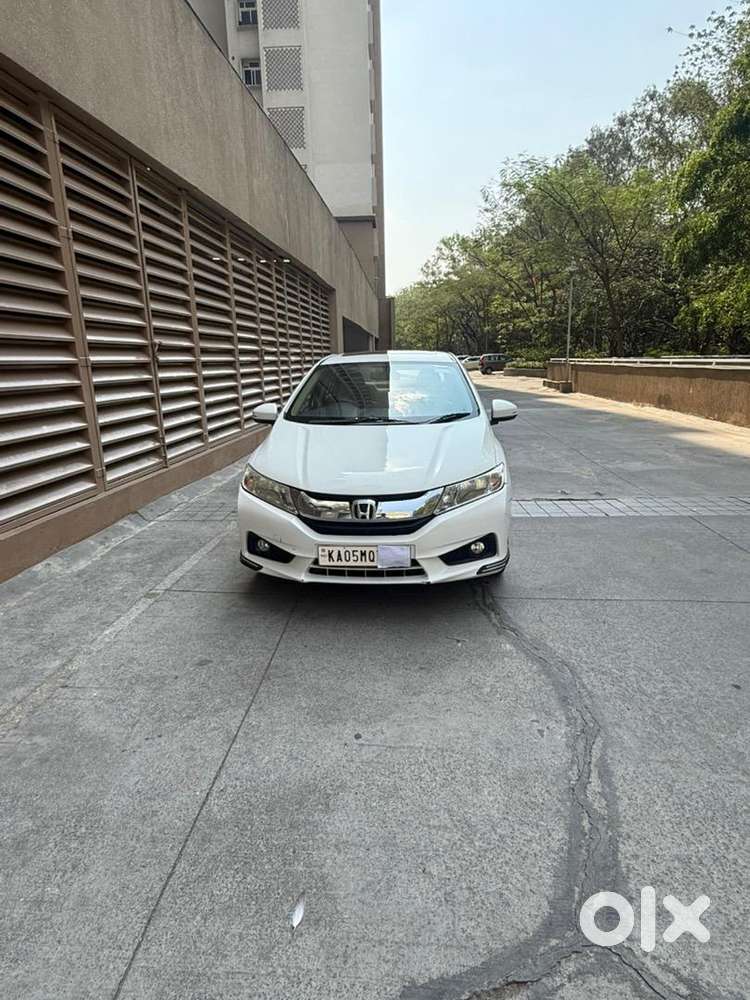 Honda City -automatic -sunroof-ivtec-vx