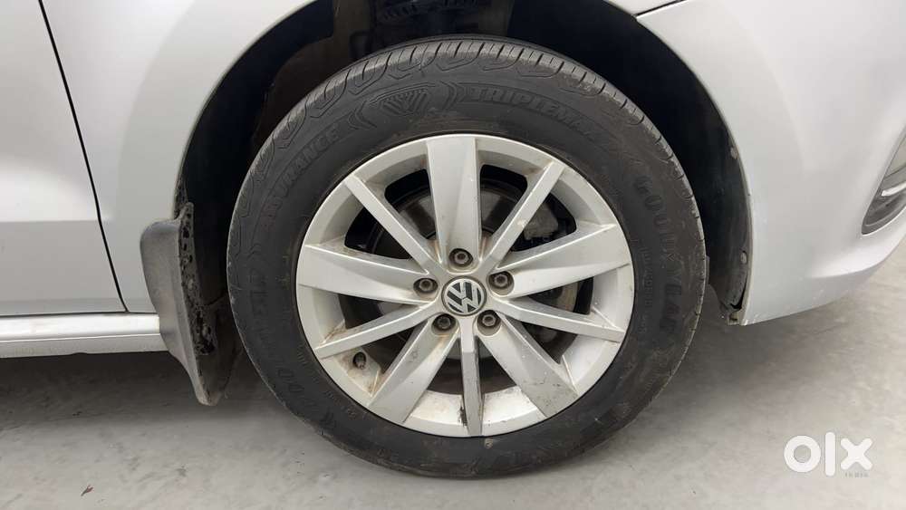 Volkswagen Polo 2009-2013 Petrol Highline 1.2l, 2015, Petrol