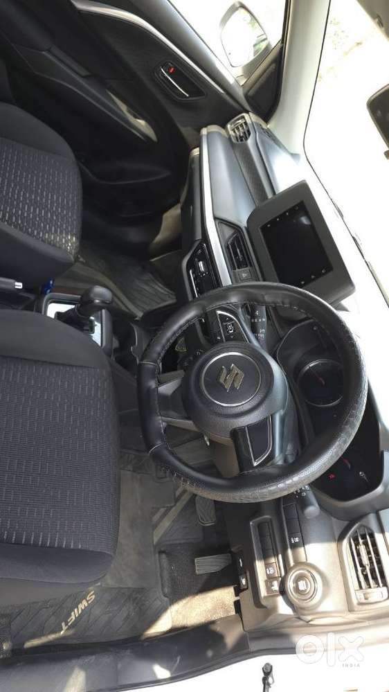 Maruti Suzuki Swift Zxi Plus Amt Dual Tone, 2025, Petrol