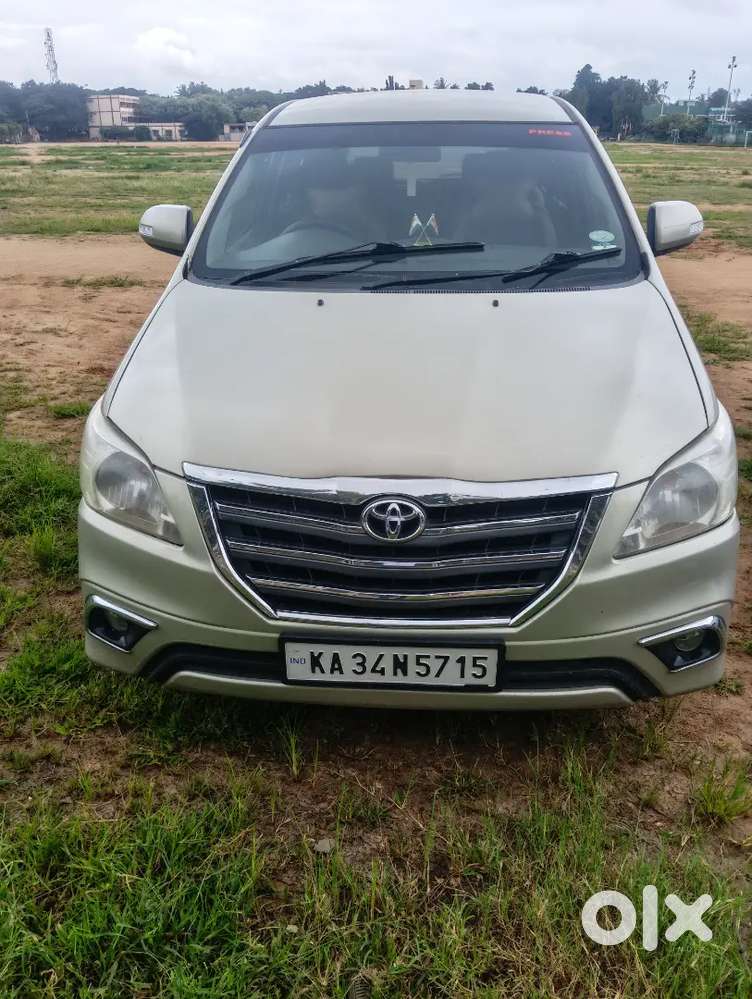 Toyota Innova Diesel 2015