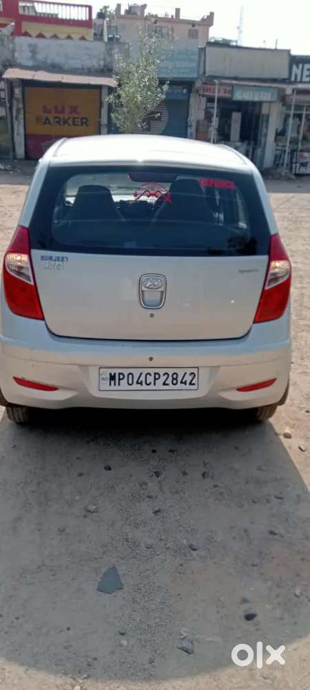 Touch Screen Player Reverse Camera Well Maintained Car
