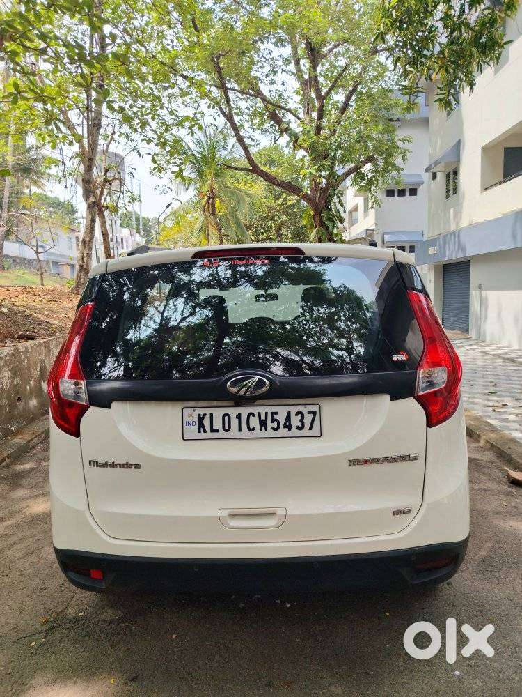 Mahindra Marazzo M2, 2023, Diesel