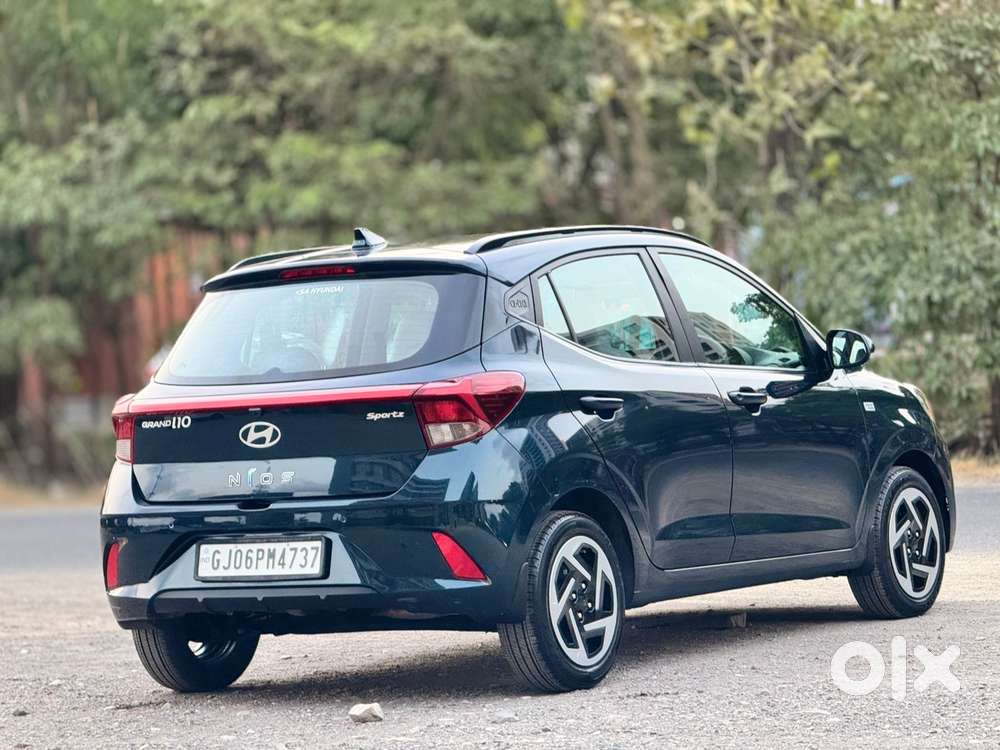 Hyundai Grand I10 Nios Sportz 1.2 At, 2023, Petrol