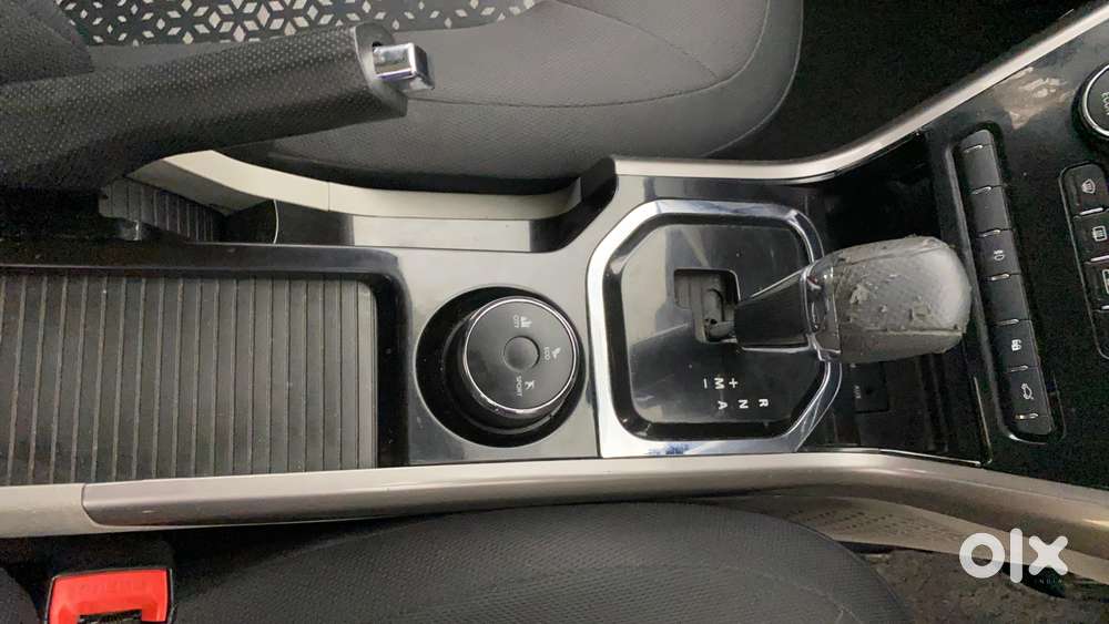 Tata Nexon 1.2 Revotron Xza Plus Dualtone, 2019, Petrol