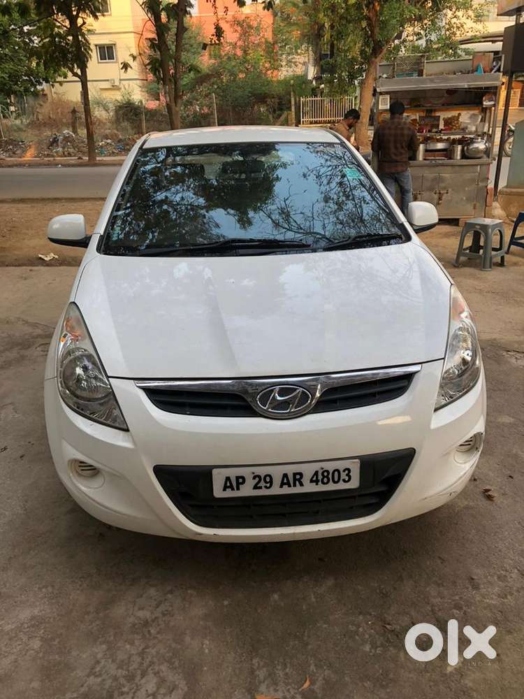 Hyundai I20 2011 Petrol Well Maintained