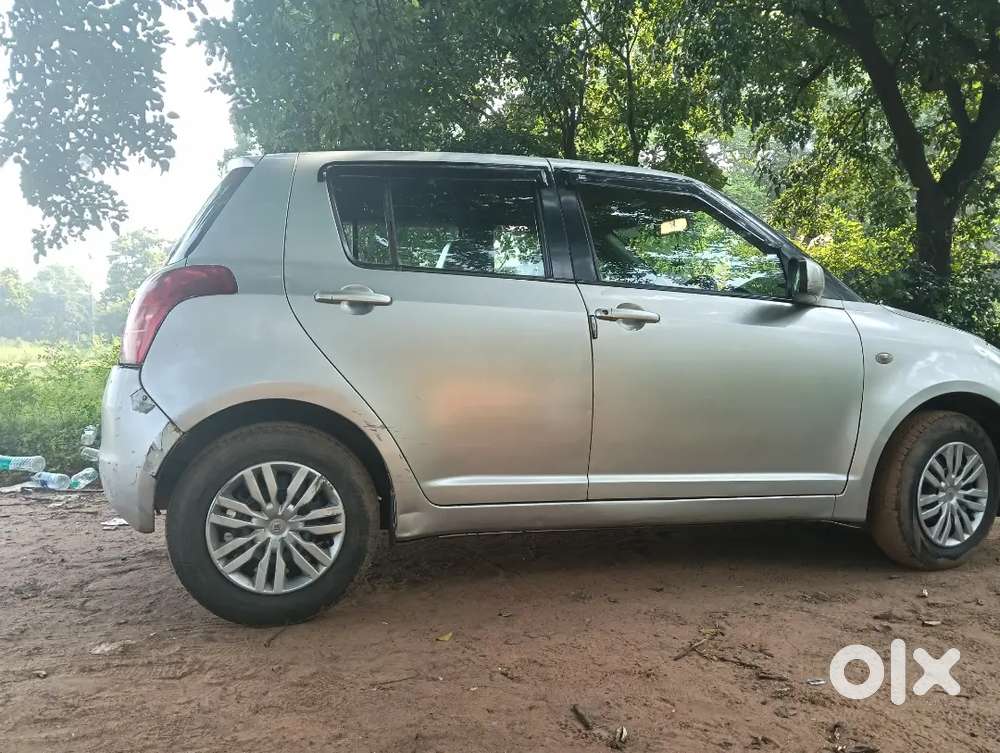 Maruti Suzuki Swift 2008 Petrol 76000 Km Driven