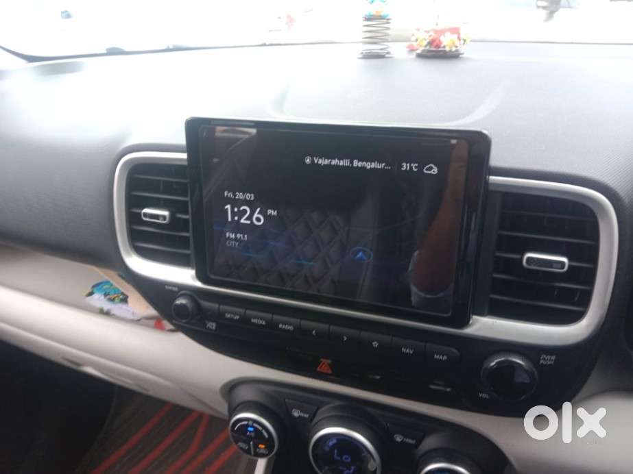 Hyundai Venue Sx Mt, 2023, Petrol