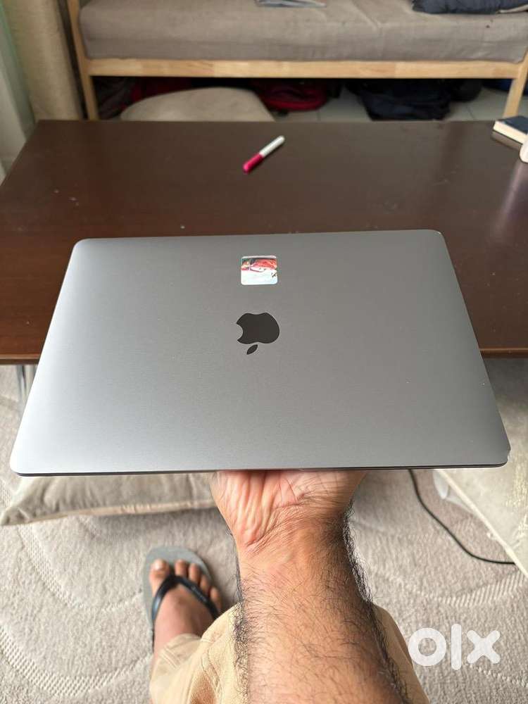 Macbook Air M1 8GB/256GB space grey - Computers & Laptops in