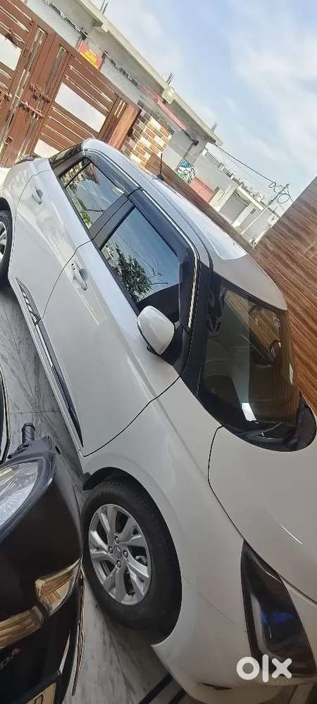 Maruti Suzuki Swift 2025 Zxi ,push Start Petrol 10297 Km Driven