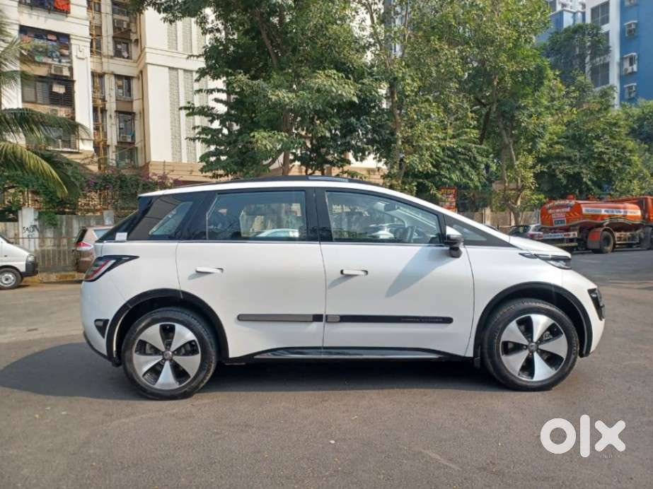 Mg Windsor Ev Essence, 2024, Electric
