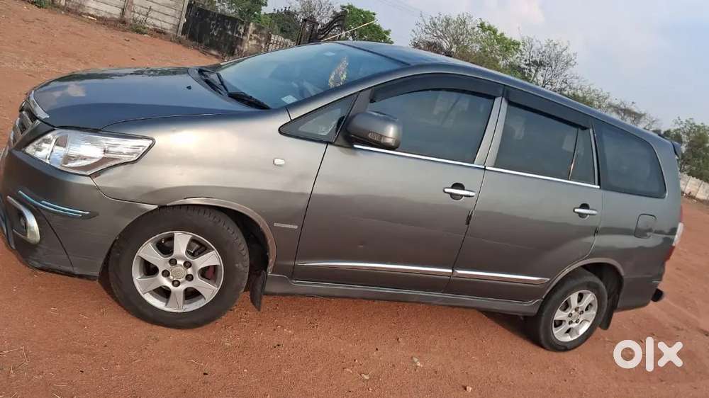 Toyota Innova 2014 Diesel 166000 Km Driven