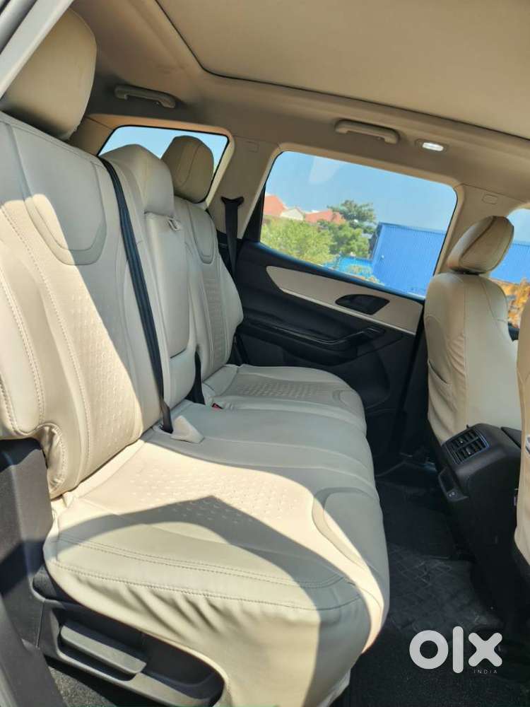 Mahindra Xuv700 2.2 Ax 5 Diesel Mt 7 Str, 2024, Diesel