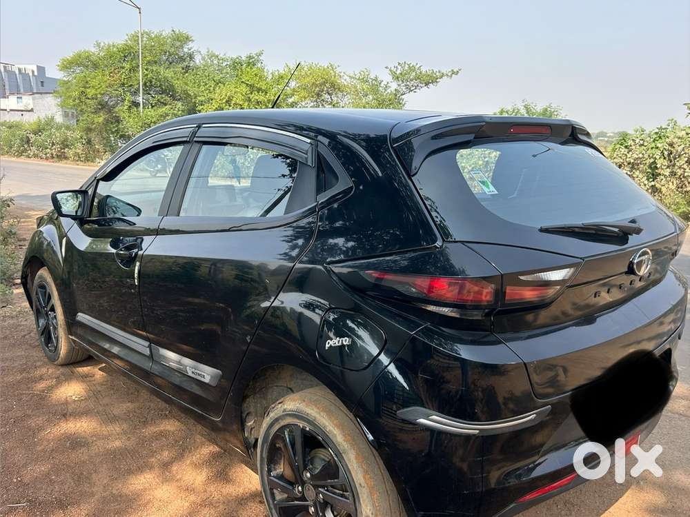 Tata Altroz Petrol Manual 2023