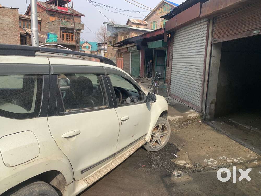 Nissan Terrano 2013 Diesel 110000 Km Driven