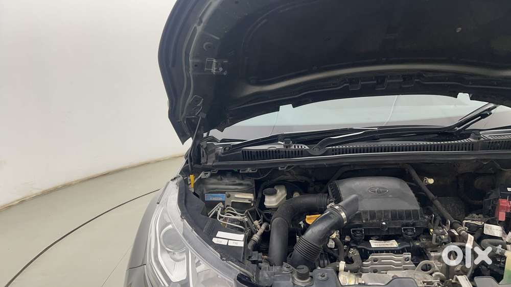 Tata Nexon 1.2 Revotron Xza Plus Dualtone, 2020, Petrol