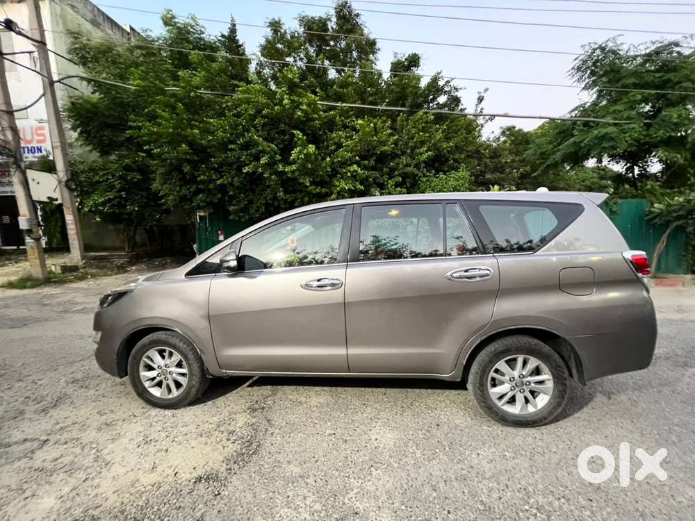 Toyota Innova Crysta 2017 Diesel Manual 2nd Owner