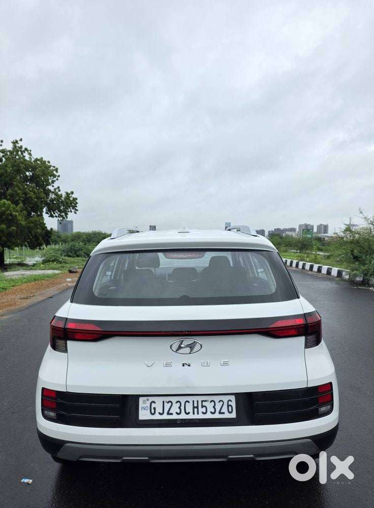 Hyundai Venue S 1.2 Petrol, 2024, Petrol