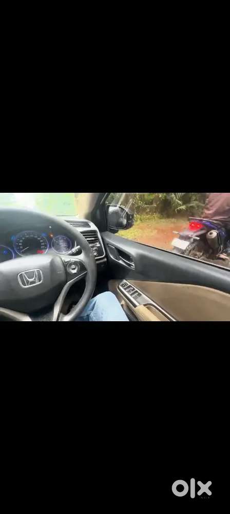 Sale Honda City 2014 Model 1.5 Vi- Vtec No Replacement Good Condition