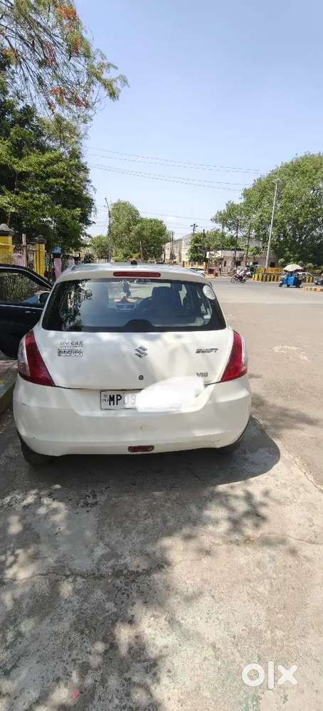 2015 Vxi All Maintained Gadhi Ek Hath Chali Hui H Ghar Mai Use Hui H