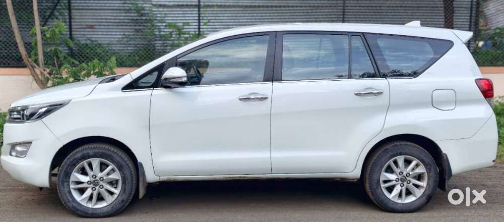 Toyota Innova Crysta 2.4 V 8 Str, 2017, Diesel