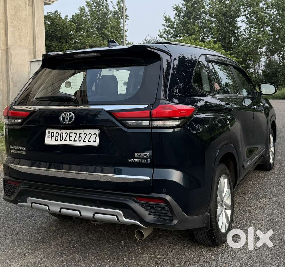 Toyota Innova Hycross 2.0 Vx Hybrid 8 Str, 2024, Petrol