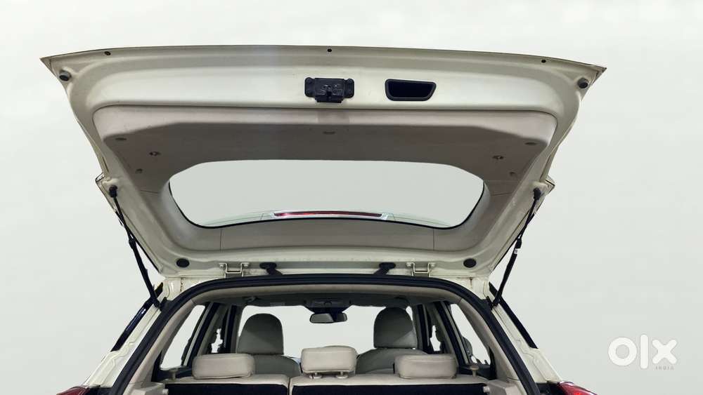 Mahindra Xuv300 W8 Option, 2022, Petrol