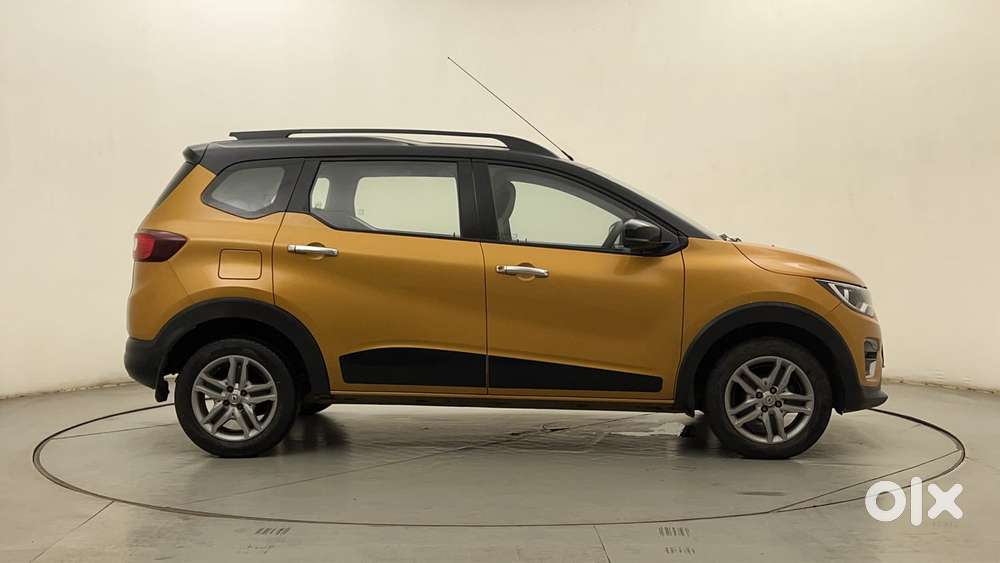 Renault Triber 1.0 Rxz Dual Tone, 2022, Petrol