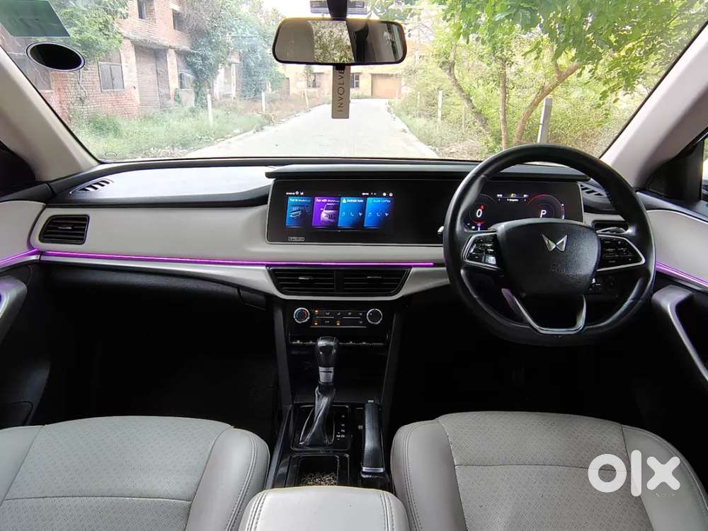 Mahindra Xuv700 2.2 Ax 3 Diesel At 5 Str, 2022, Diesel