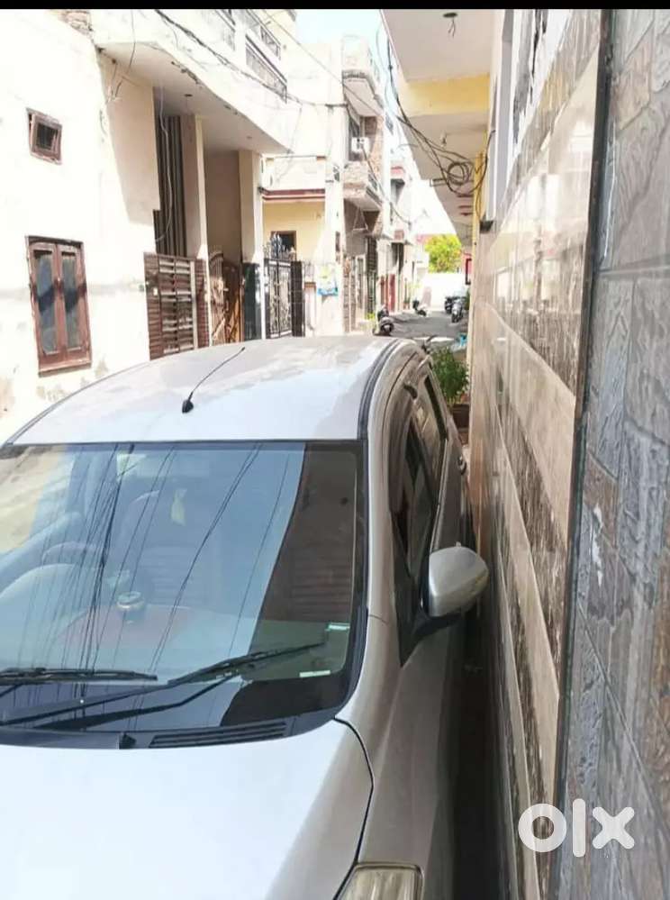 Maruti Suzuki Ertiga Vdi 2014