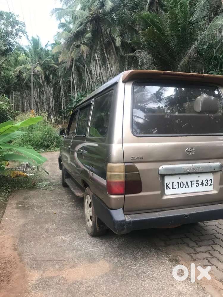 Toyota Qualis